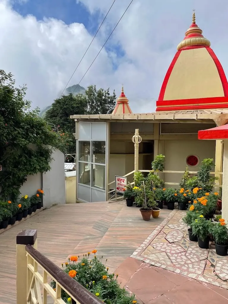 Delhi to Hanuman Garhi Temple outstation journey view - view 3