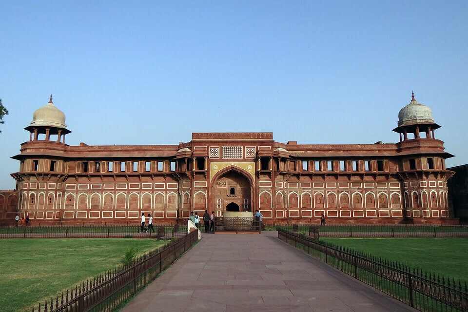 Delhi to Agra outstation journey view - view 5
