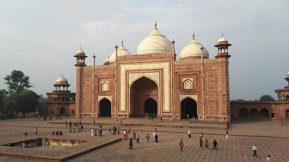 Delhi to Agra outstation journey view - view 7